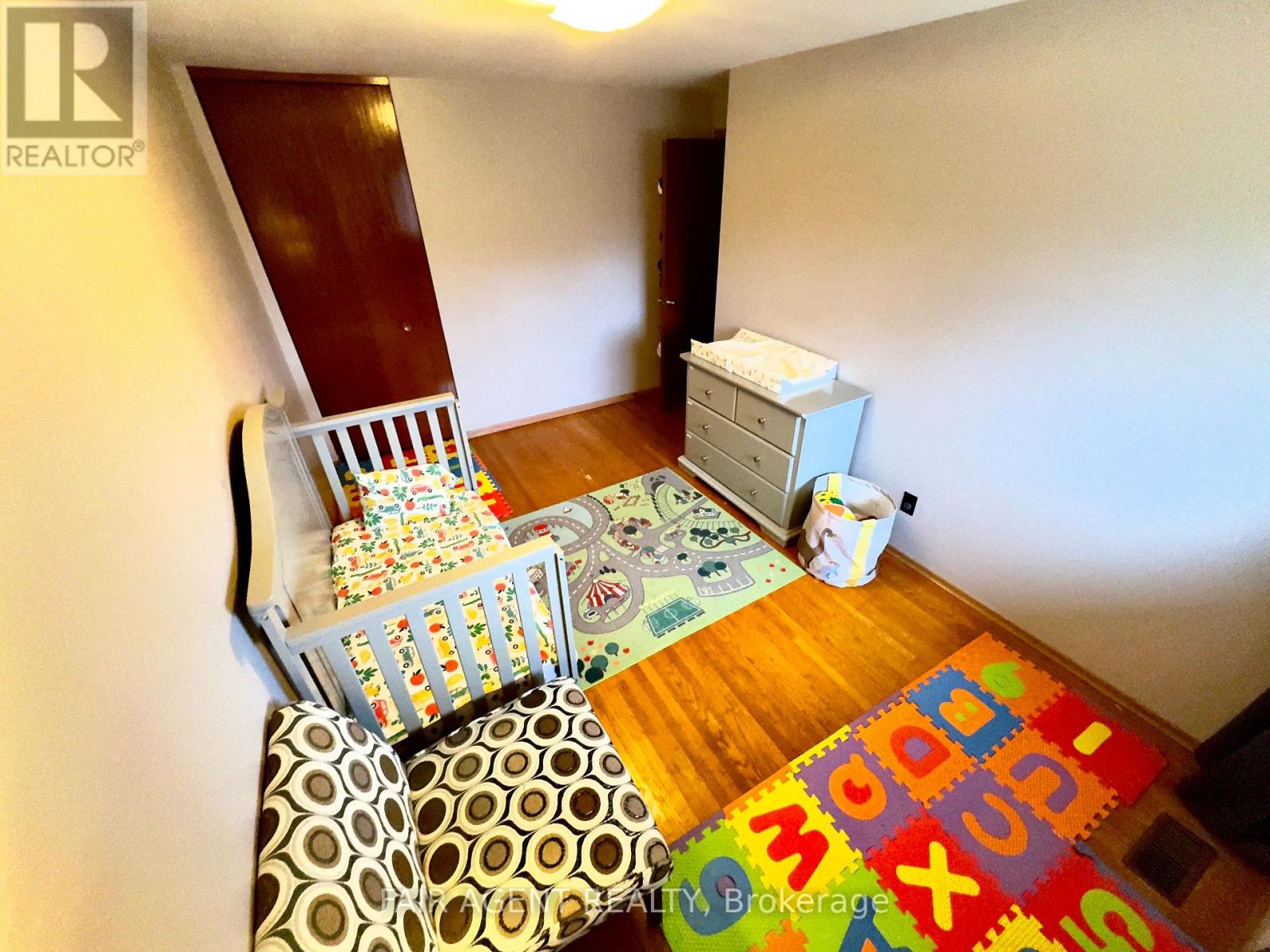 175 Fourth Avenue, Kitchener, Ontario  N2C 1P3 - Photo 14 - X12106706