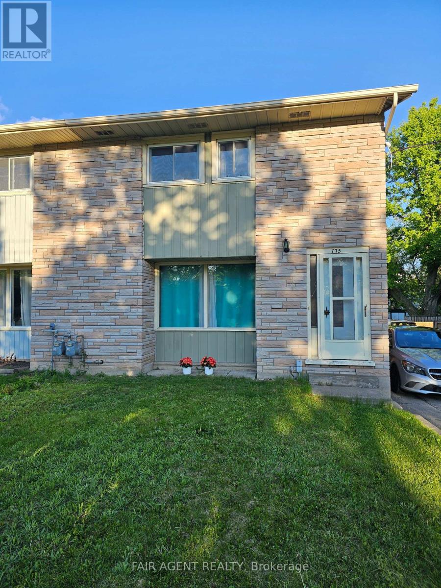 175 Fourth Avenue, Kitchener, Ontario  N2C 1P3 - Photo 2 - X12106706