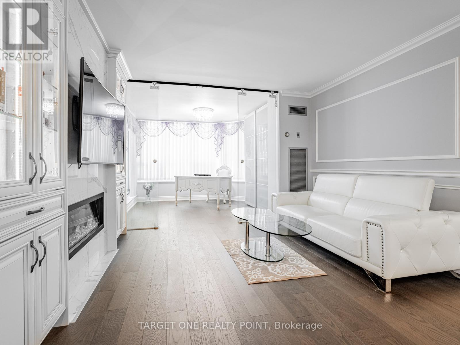 Property at 608 - 65 SPRING GARDEN AVENUE image 3