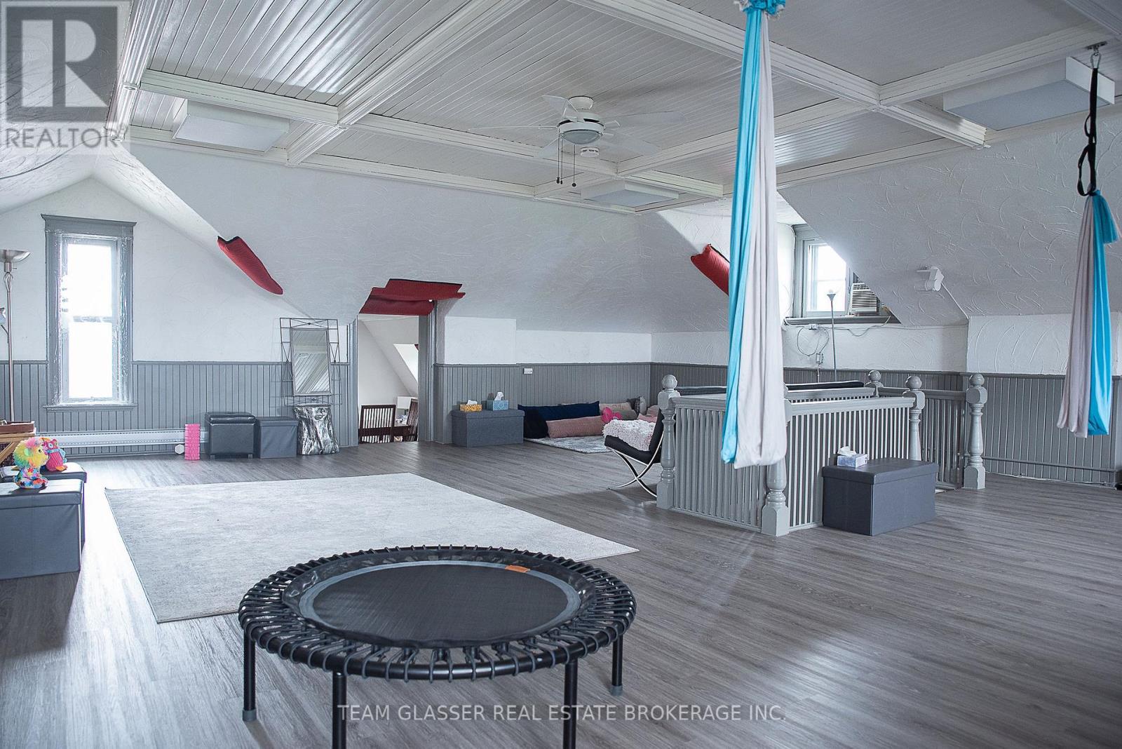 474 King Street, London East, Ontario  N6B 1T1 - Photo 45 - X12085180
