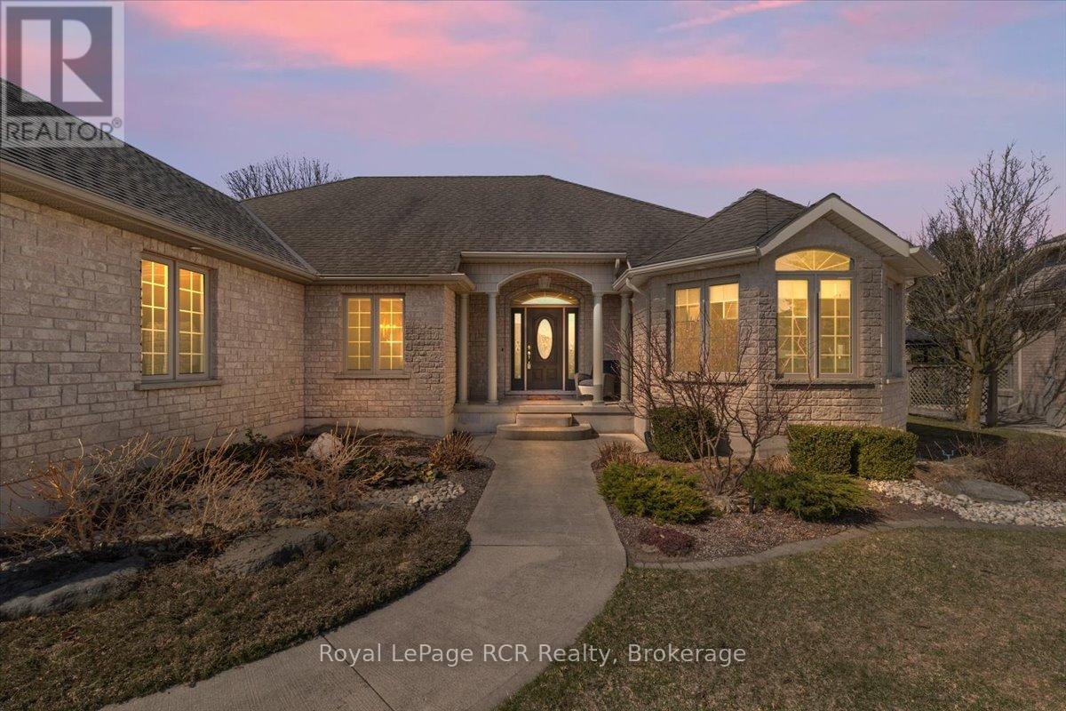 Property at 98 11TH AVENUE image 2