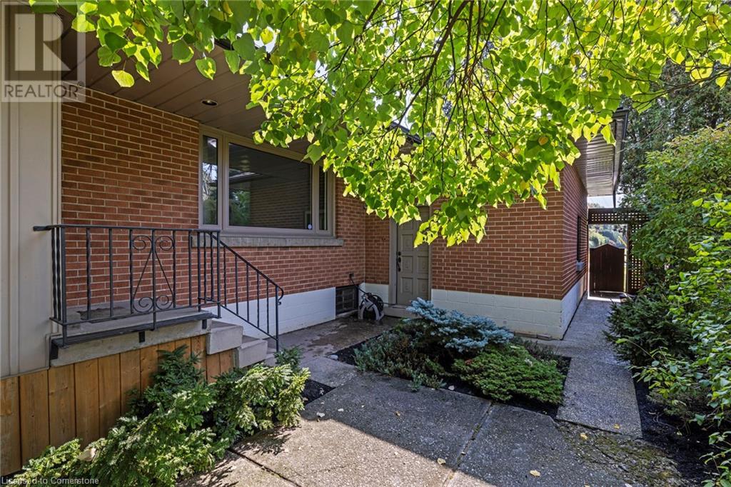 Property at 40 BERTRAM Drive image 3
