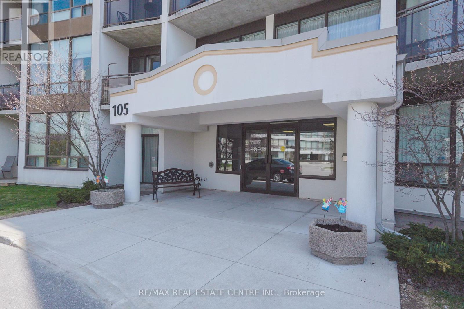Property at 202 - 105 BAGOT STREET image 3