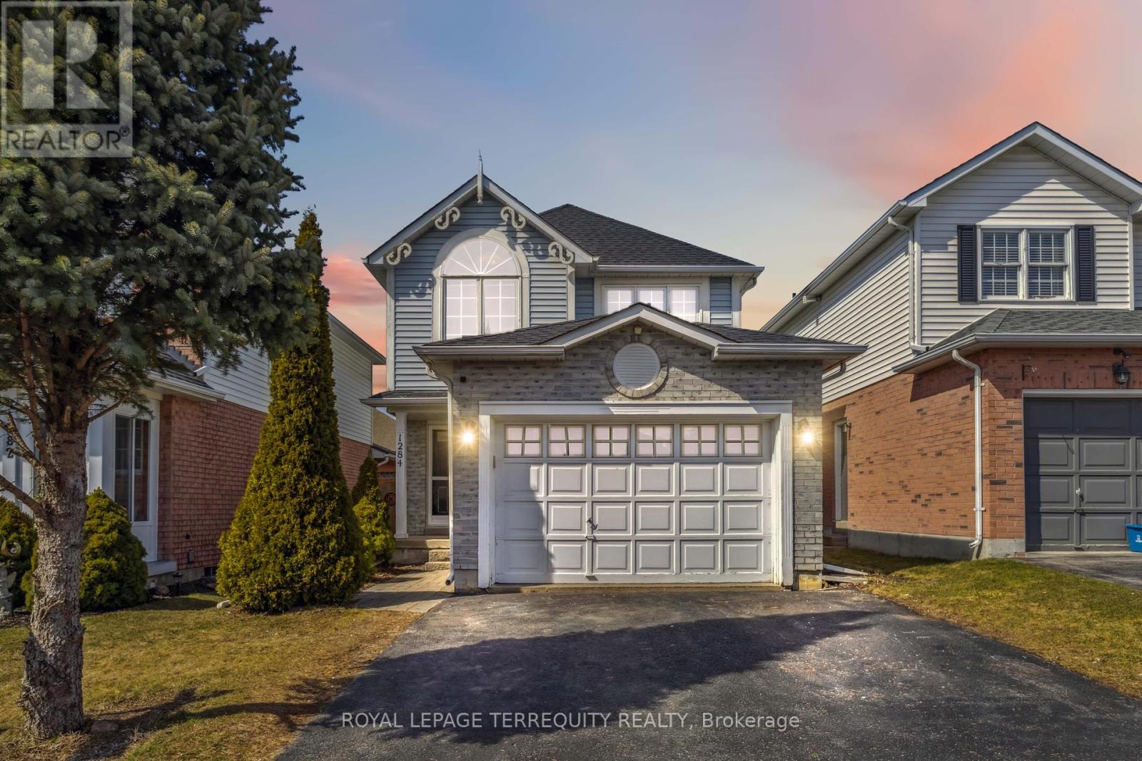 Property at 1284 DARTMOOR STREET image 2