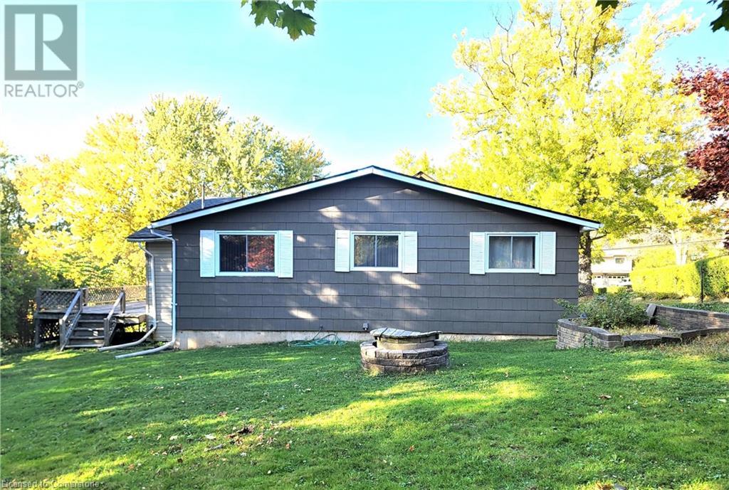 Property at 111 RIVERBANK Drive N image 5