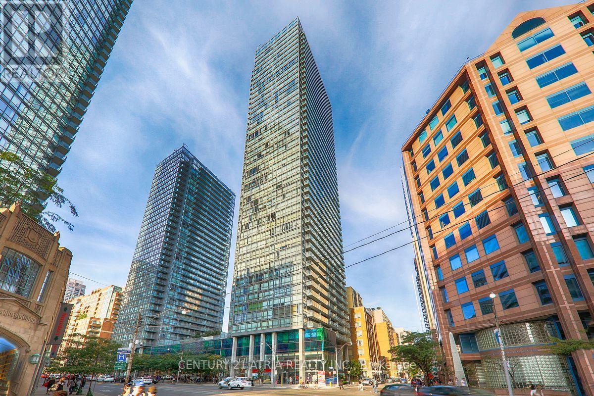 710 - 37 Grosvenor Street, Toronto, Ontario  M4Y 3G5 - Photo 1 - C12106803