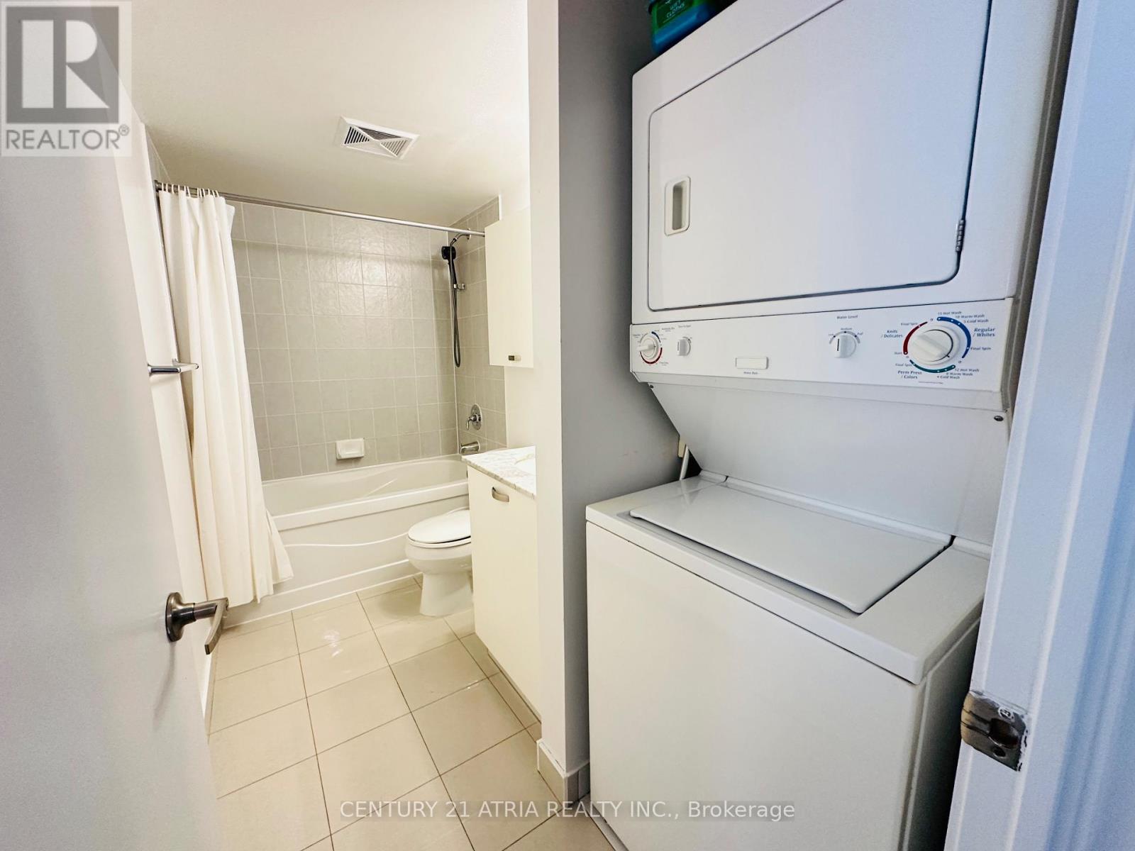 710 - 37 Grosvenor Street, Toronto, Ontario  M4Y 3G5 - Photo 10 - C12106803