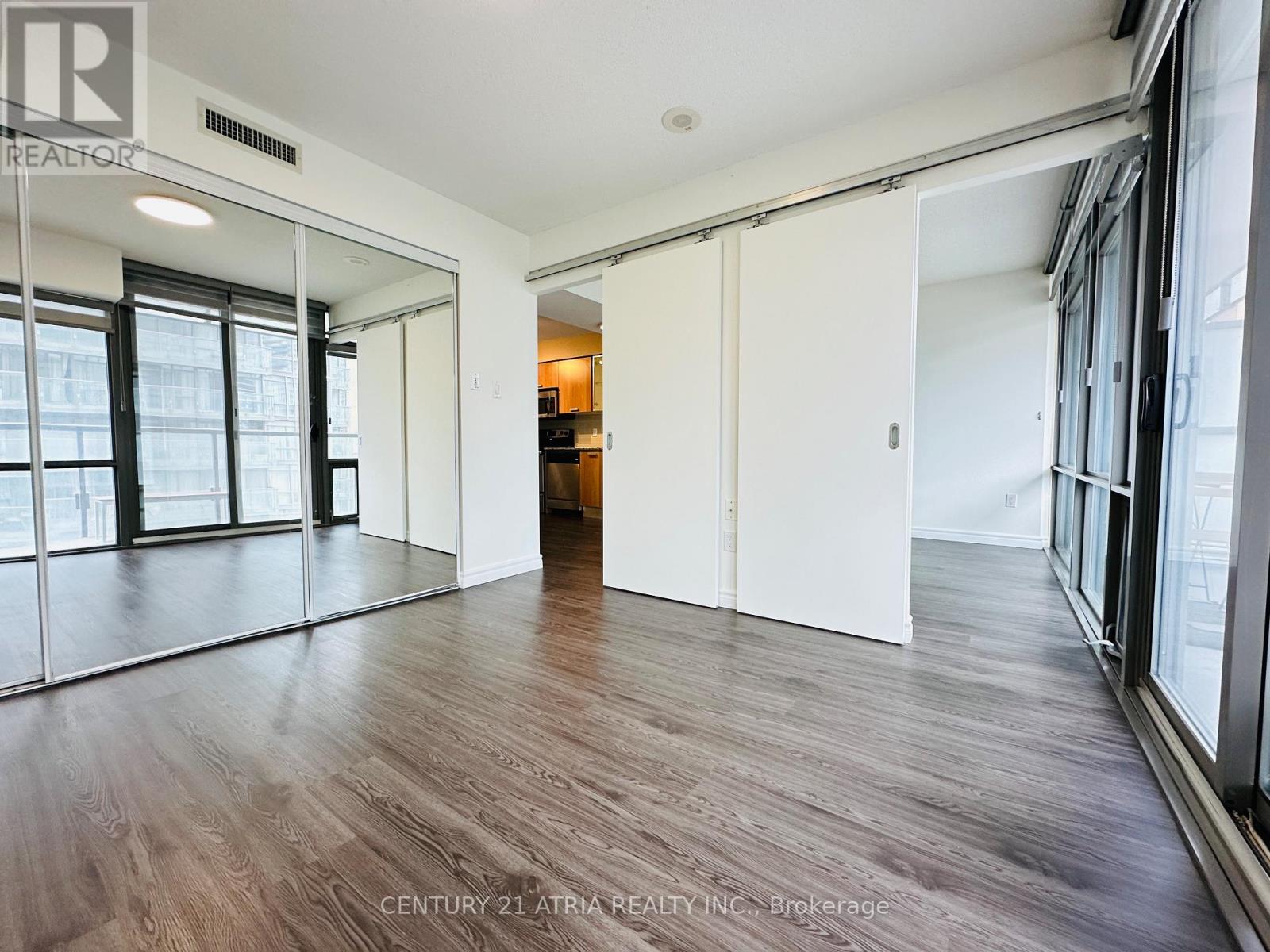 710 - 37 Grosvenor Street, Toronto, Ontario  M4Y 3G5 - Photo 13 - C12106803