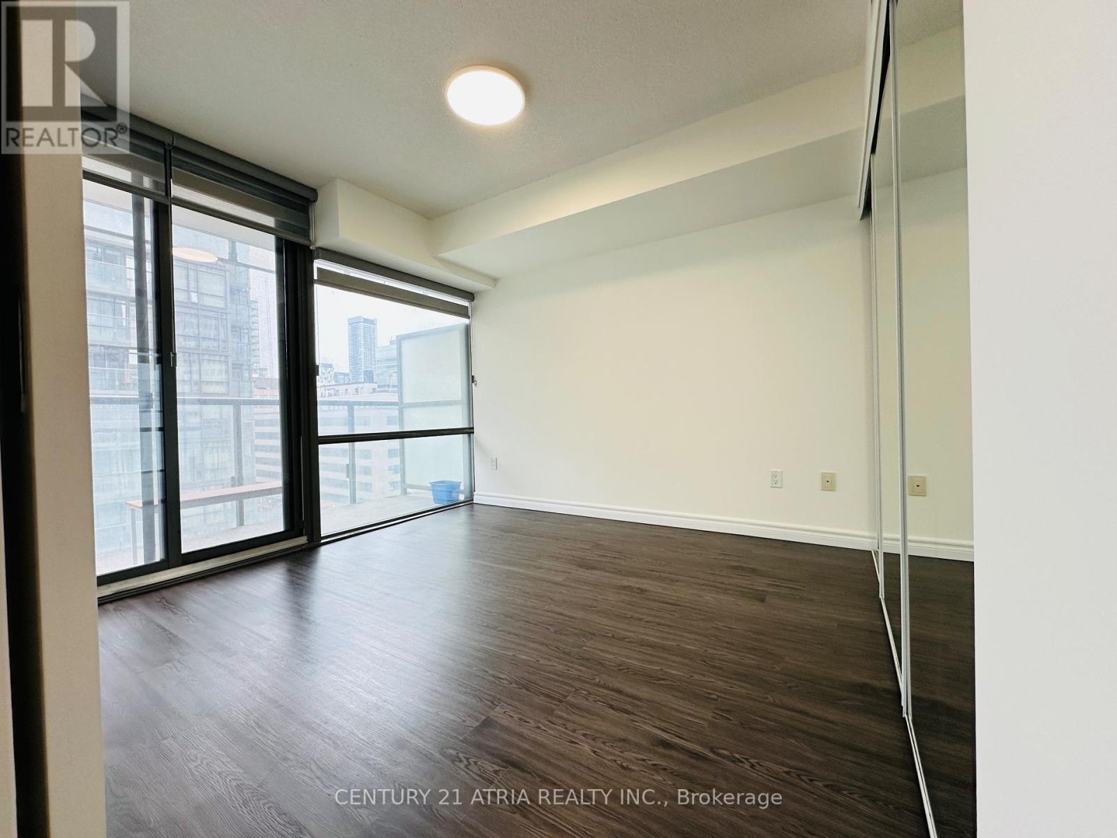 710 - 37 Grosvenor Street, Toronto, Ontario  M4Y 3G5 - Photo 15 - C12106803