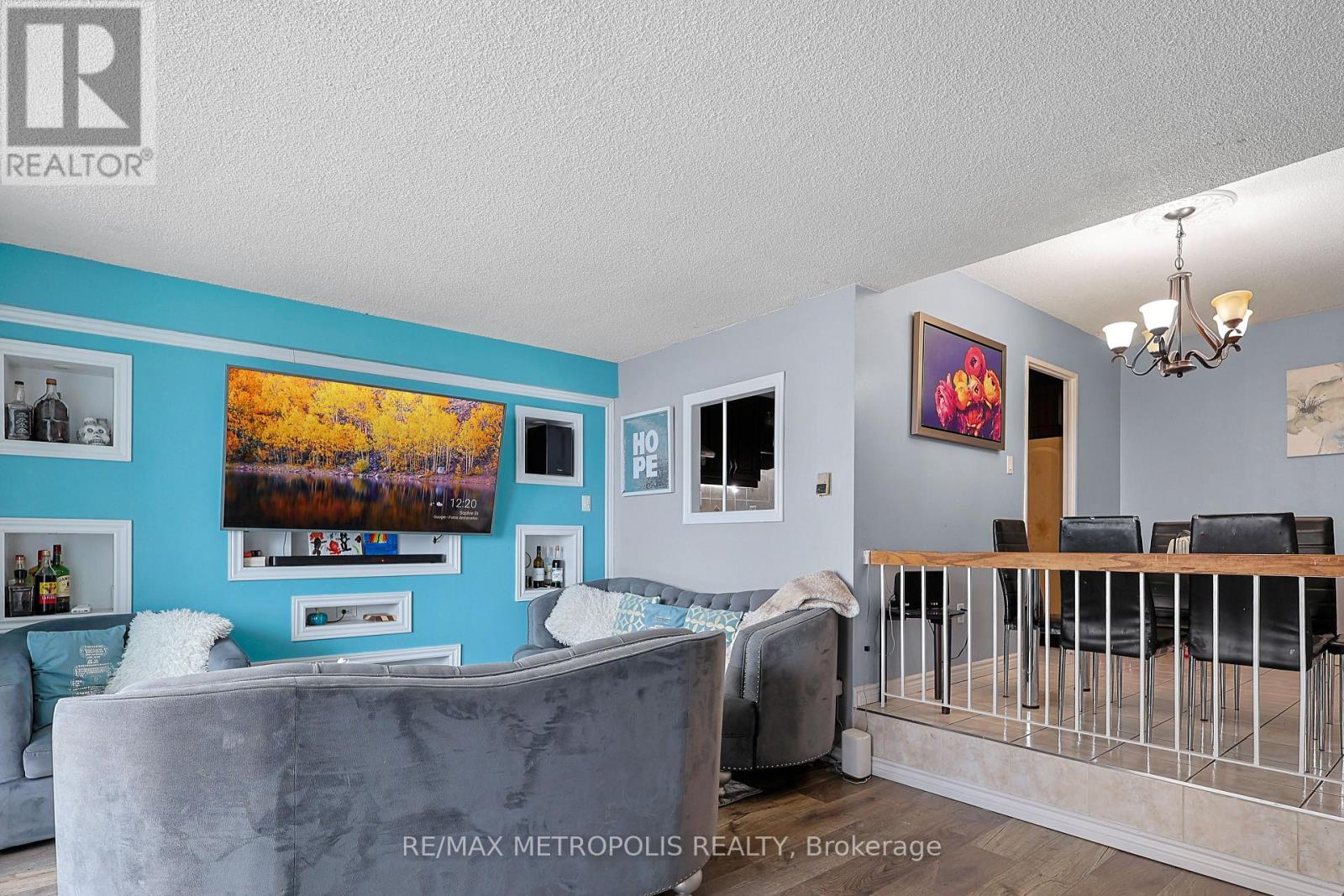 902 - 5 San Romano Way, Toronto, Ontario  M3N 2Y4 - Photo 12 - W12105532