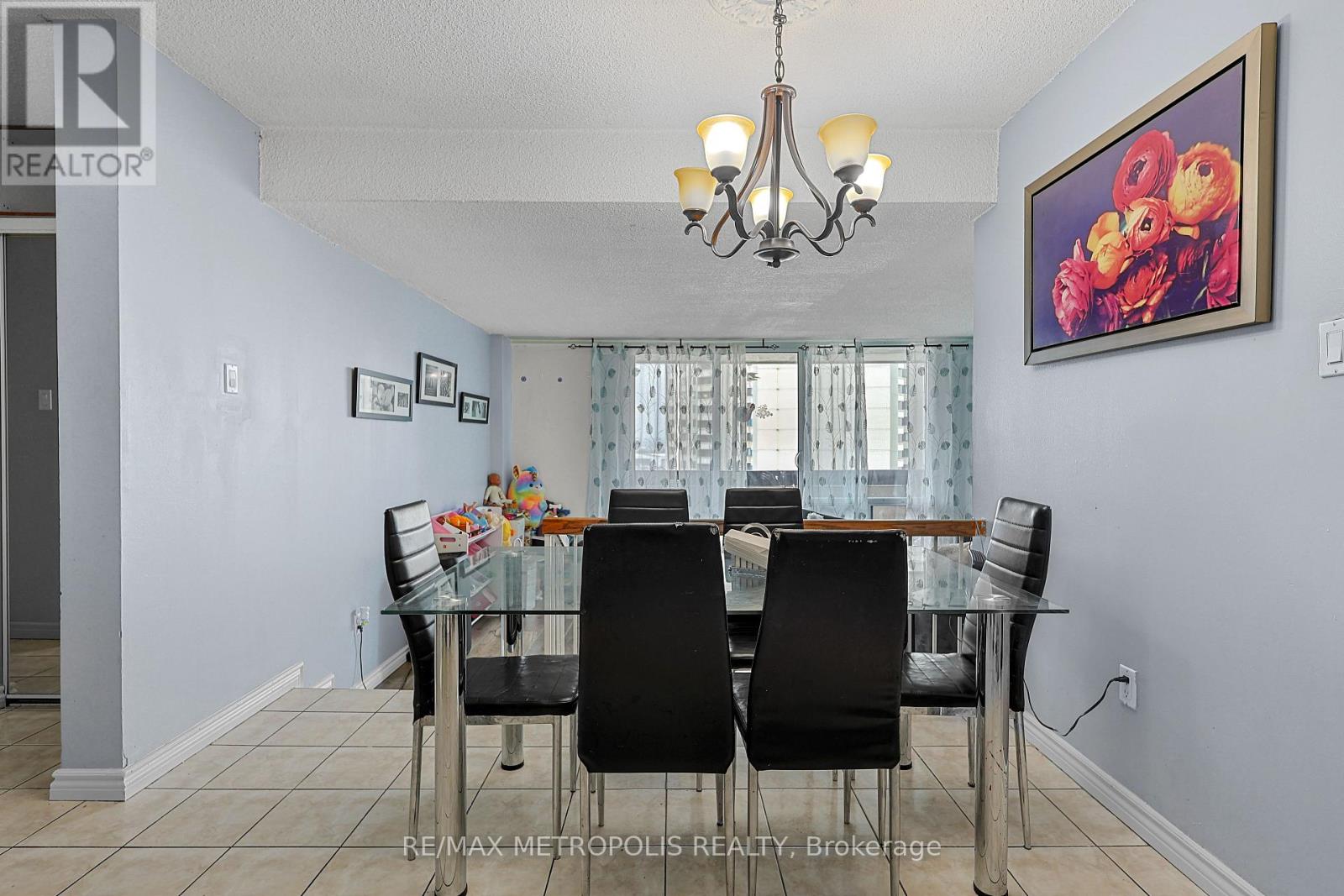 902 - 5 San Romano Way, Toronto, Ontario  M3N 2Y4 - Photo 9 - W12105532