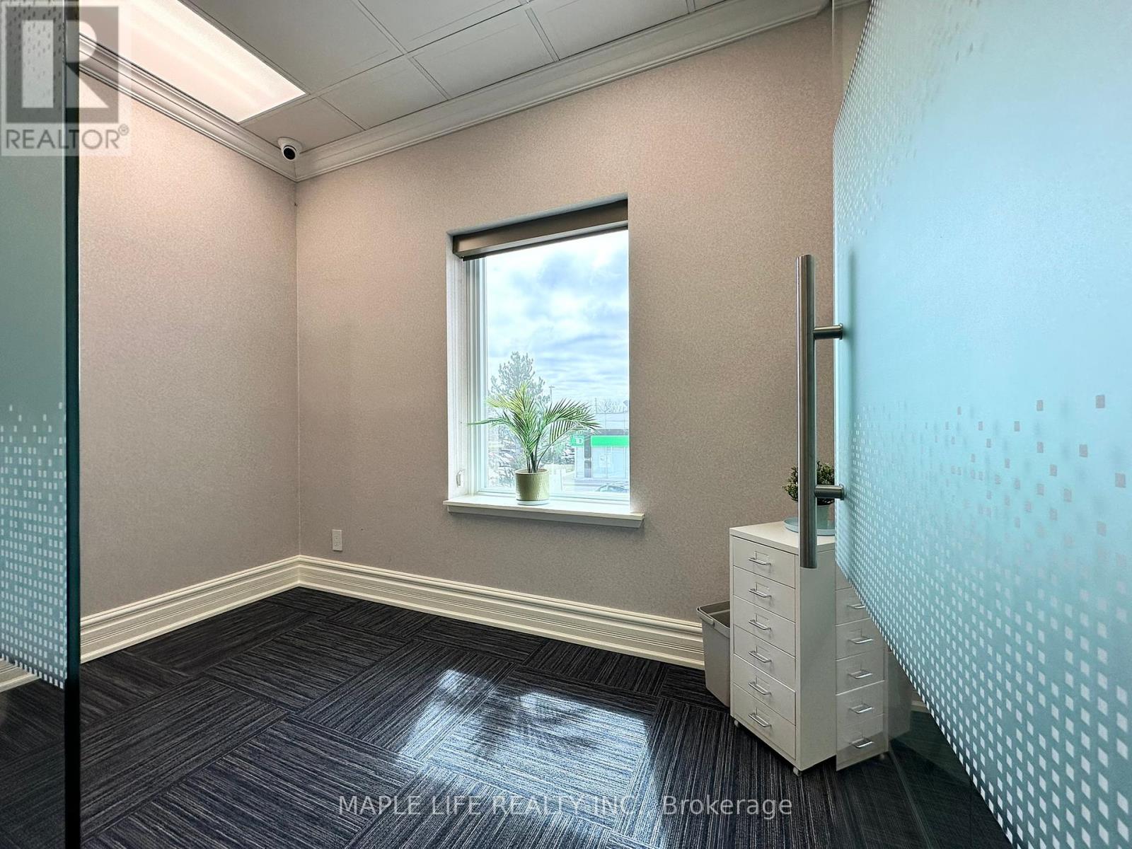 5-B - 30 Wertheim Court, Richmond Hill, Ontario  L4B 1B9 - Photo 14 - N12085215