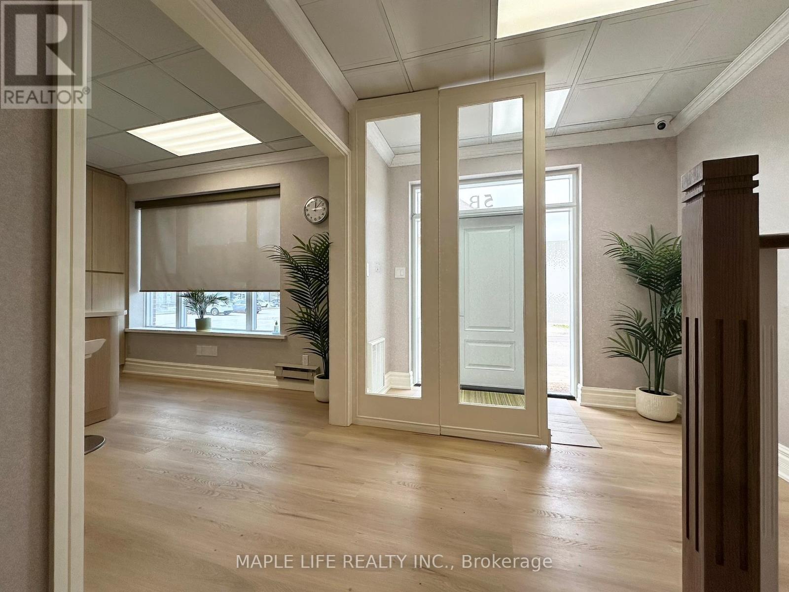 5-B - 30 Wertheim Court, Richmond Hill, Ontario  L4B 1B9 - Photo 2 - N12085215