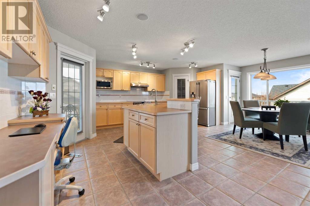 85 Cresthaven View Sw, Calgary, Alberta  T3B 5Y1 - Photo 9 - A2206514