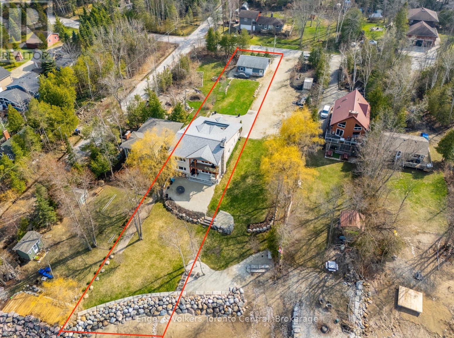 47 Glen Road, Collingwood, Ontario  L9Y 0X2 - Photo 2 - S12106102