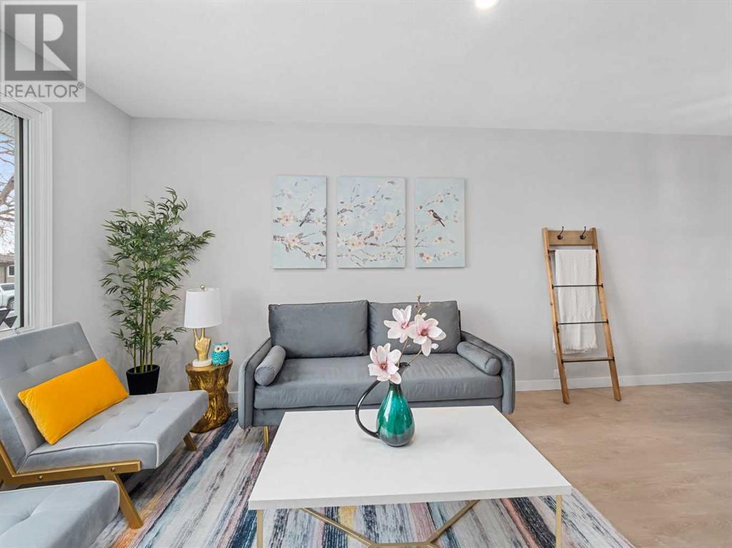 7119 Huntercrest Road Nw, Calgary, Alberta  T2K 4J9 - Photo 7 - A2189769
