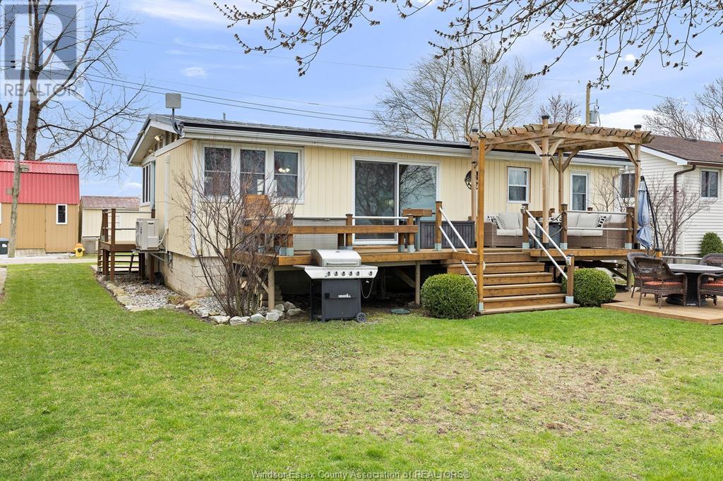 Property at 14270 CRYSTAL BEACH image 5