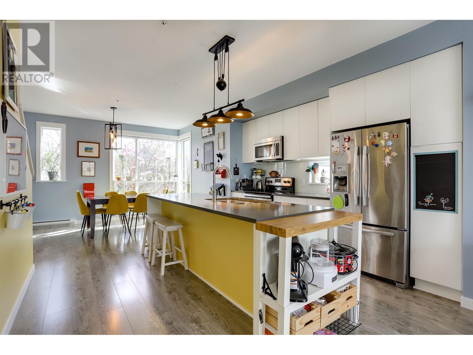 Property at 40 2325 RANGER LANE image 3