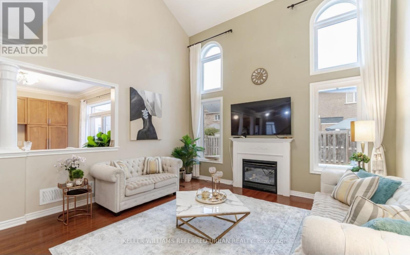 Property at 4 HAWKWEED MANOR image 1