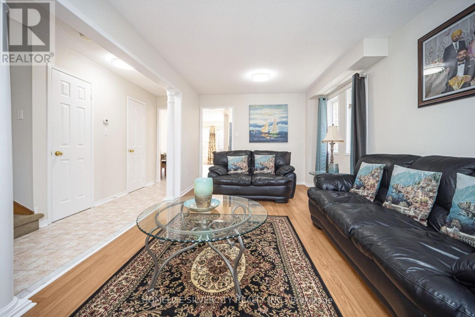 70 Tumbleweed Trail, Brampton, Ontario  L6Y 4Z9 - Photo 7 - W12106771