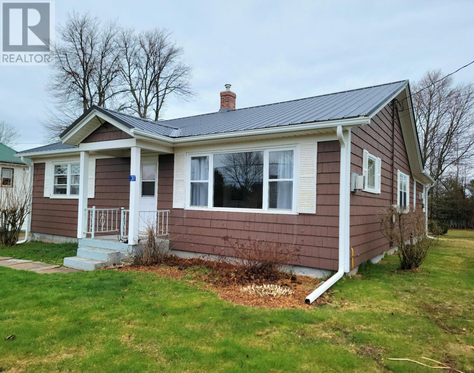 31 South Main Street, Mount Stewart, Prince Edward Island  C0A 1T0 - Photo 1 - 202509003