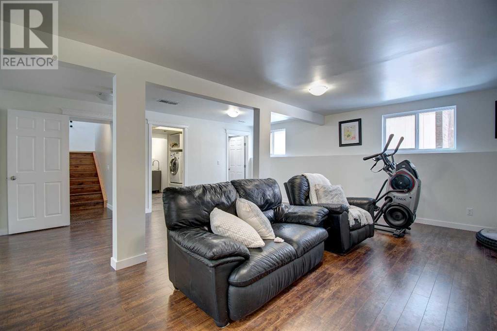 8 Canoe Circle Sw, Airdrie, Alberta  T4B 2L7 - Photo 22 - A2213945