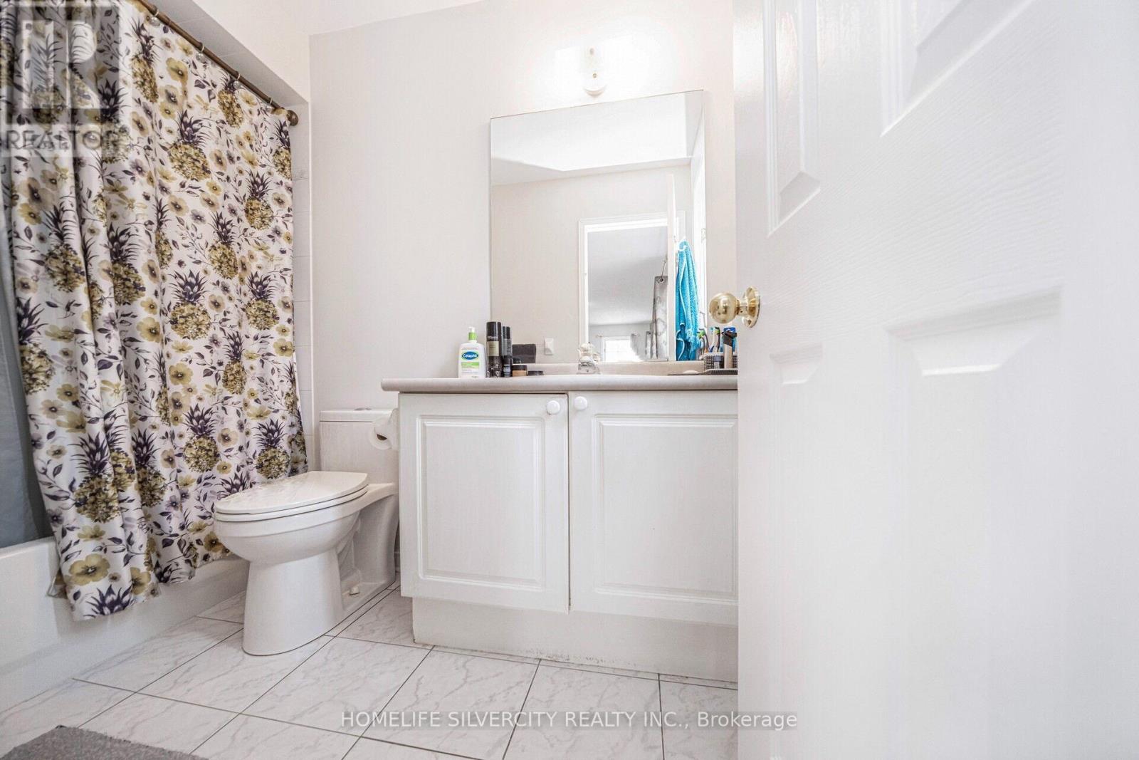 70 Tumbleweed Trail, Brampton, Ontario  L6Y 4Z9 - Photo 31 - W12106771