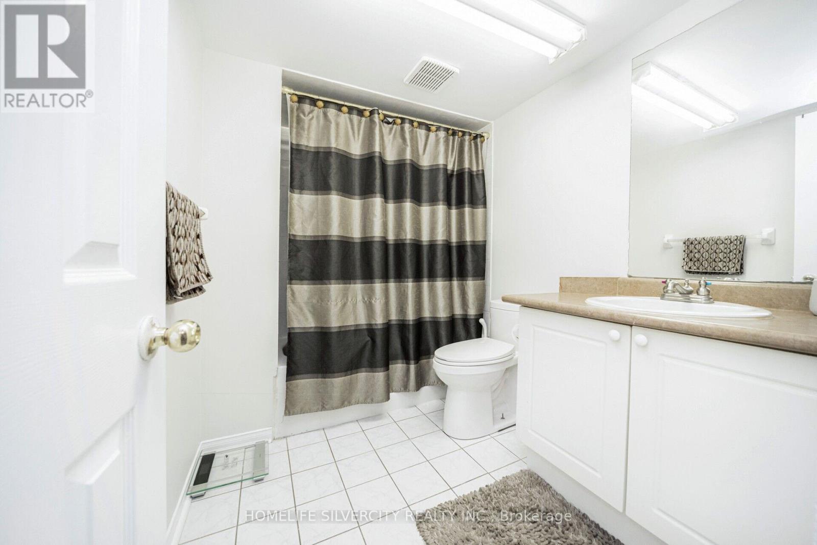 70 Tumbleweed Trail, Brampton, Ontario  L6Y 4Z9 - Photo 47 - W12106771