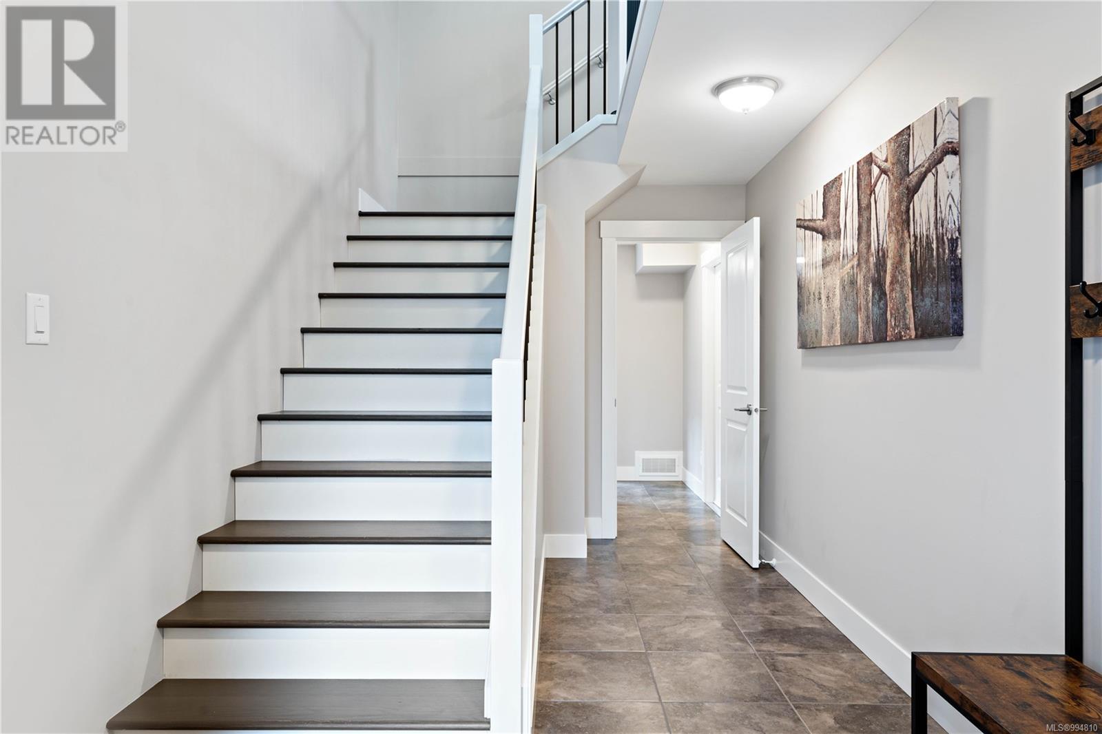 Property at 6028 Monashee Way image 4