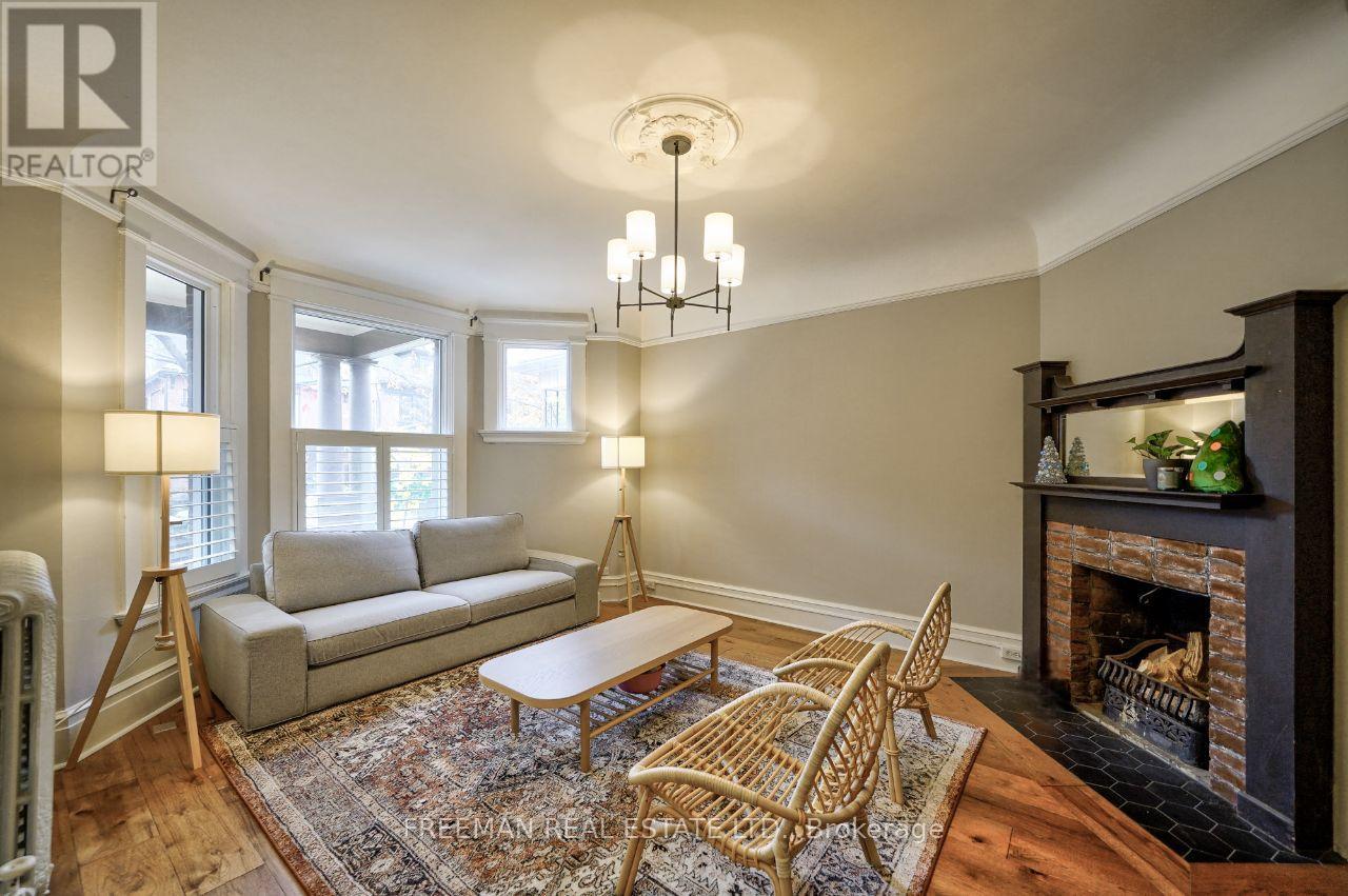 Property at 555 MARKHAM STREET image 5