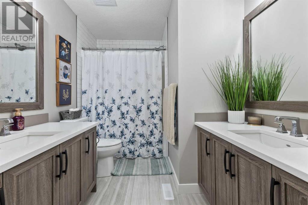 56 Legacy Bay Se, Calgary, Alberta  T2X 2E3 - Photo 35 - A2198366