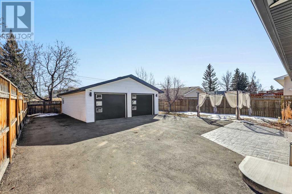 Property at 392 Cantrell Drive SW image 2