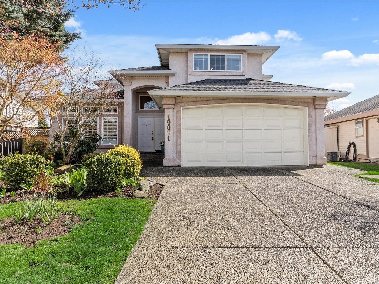 19071 63b Avenue, Surrey, British Columbia  V3S 8G5 - Photo 1 - R2986521