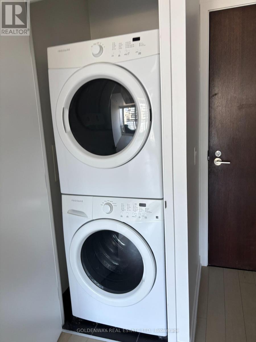 S715 - 120 Bayview Avenue, Toronto, Ontario  M5A 0J1 - Photo 12 - C12106882