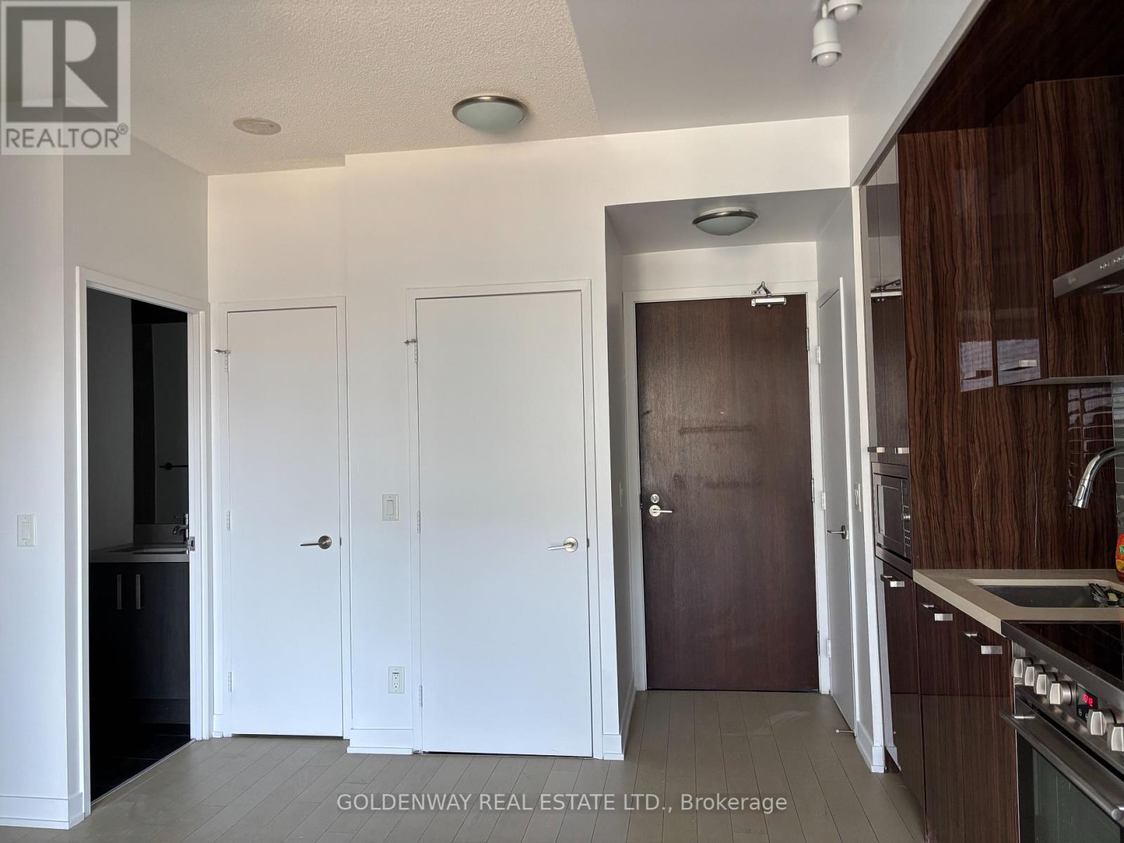 S715 - 120 Bayview Avenue, Toronto, Ontario  M5A 0J1 - Photo 6 - C12106882