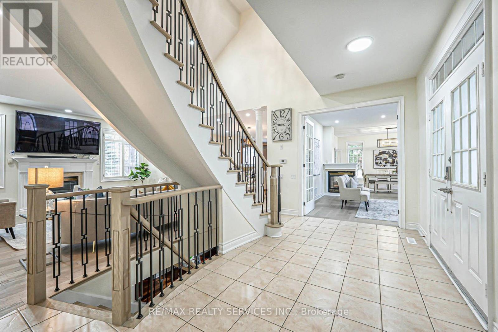Property at 63 LINKS LANE image 5