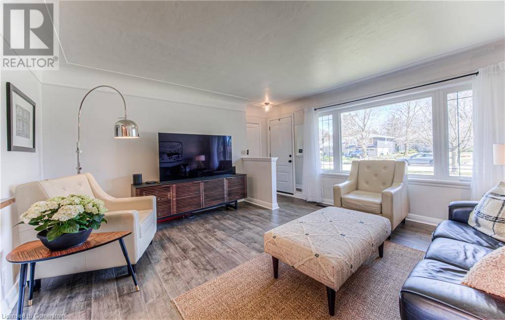 55 Cardinal Crescent S, Waterloo, Ontario  N2J 2E6 - Photo 6 - 40717013