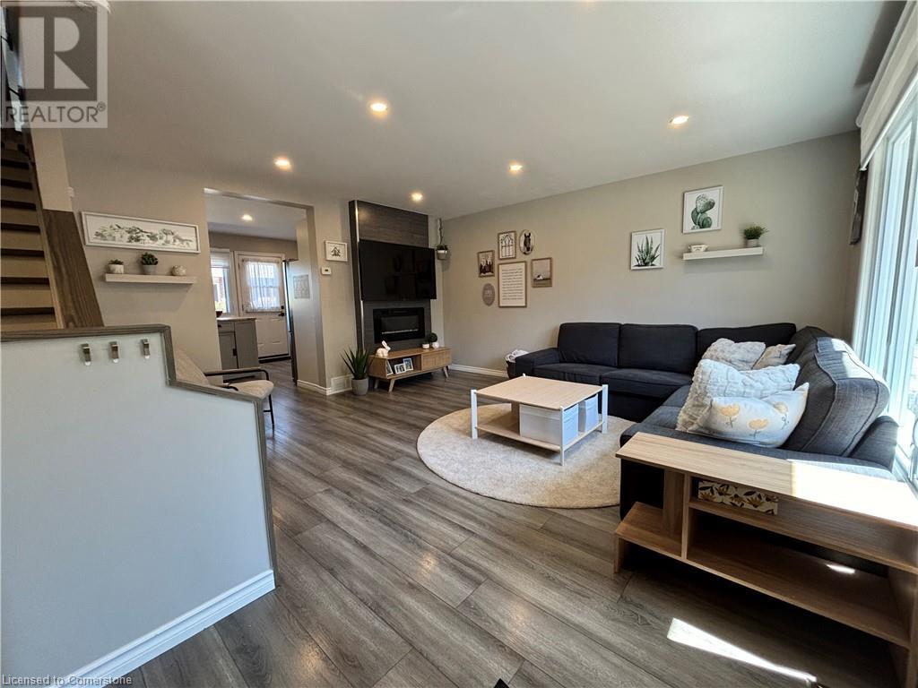 69 Mount Albion Road Unit# B, Hamilton, Ontario  L8K 5S5 - Photo 8 - 40719391