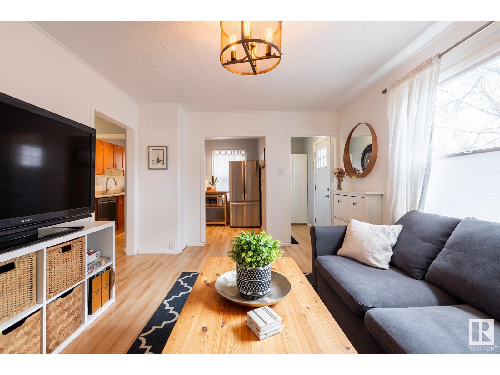 Property at 9622 72 AV NW image 5