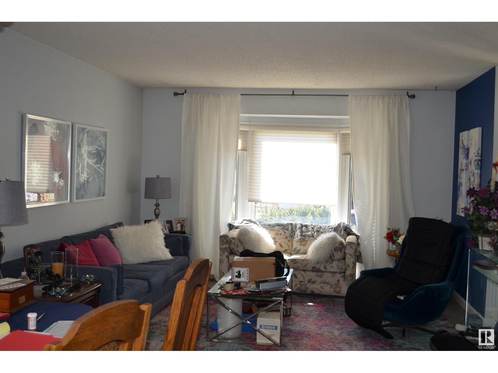 Property at 23 HOWSON CR NW image 5