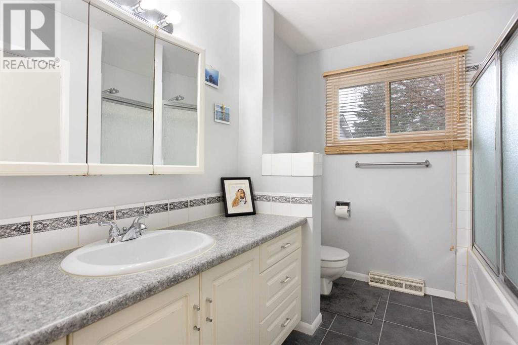 127 44 Avenue Nw, Calgary, Alberta  T2K 0J2 - Photo 16 - A2215192