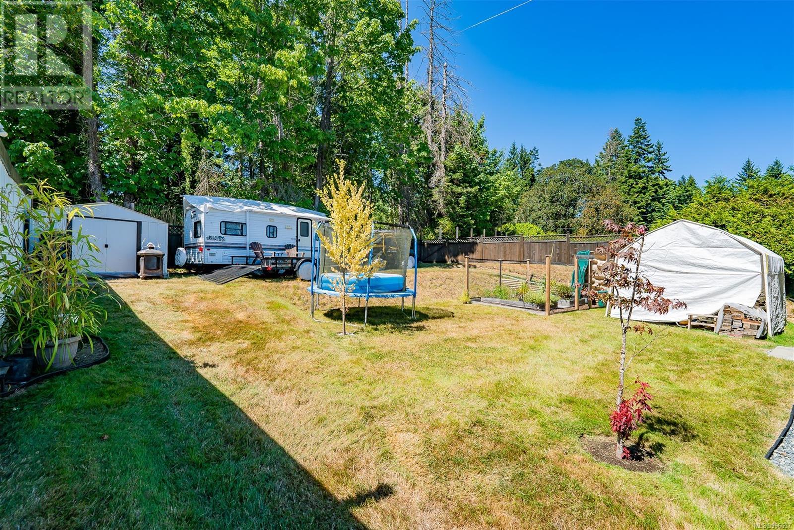 Property at 1357 Fielding Rd image 5
