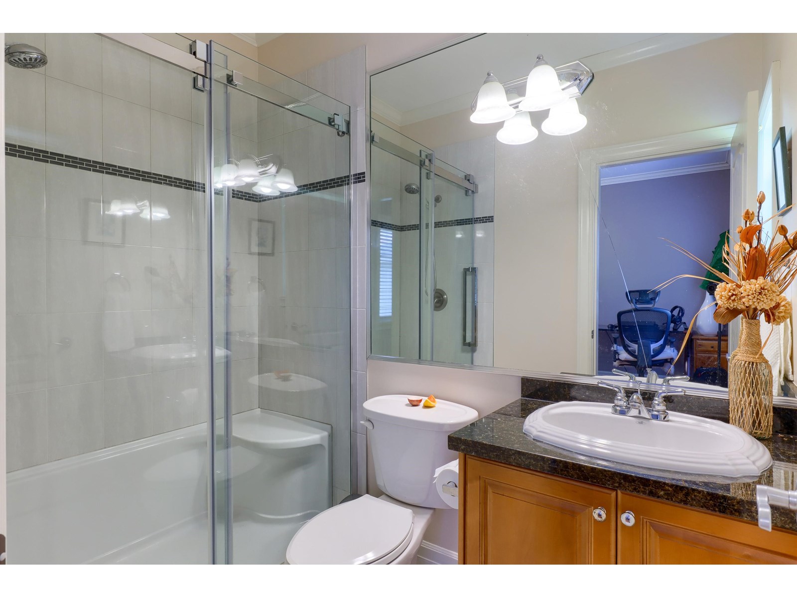 2349 135a Street, Surrey, British Columbia  V4A 9V2 - Photo 13 - R2994184