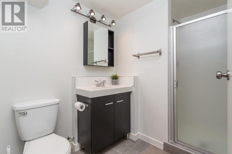 Listing Picture 24 of 32 : 104 7171 BERESFORD STREET, Burnaby / 本拿比 - 魯藝地產 Yvonne Lu Group - MLS Medallion Club Member