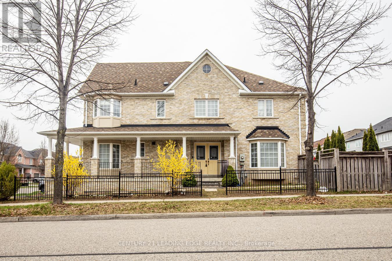 Property at 2 ODESSA CRESCENT image 2