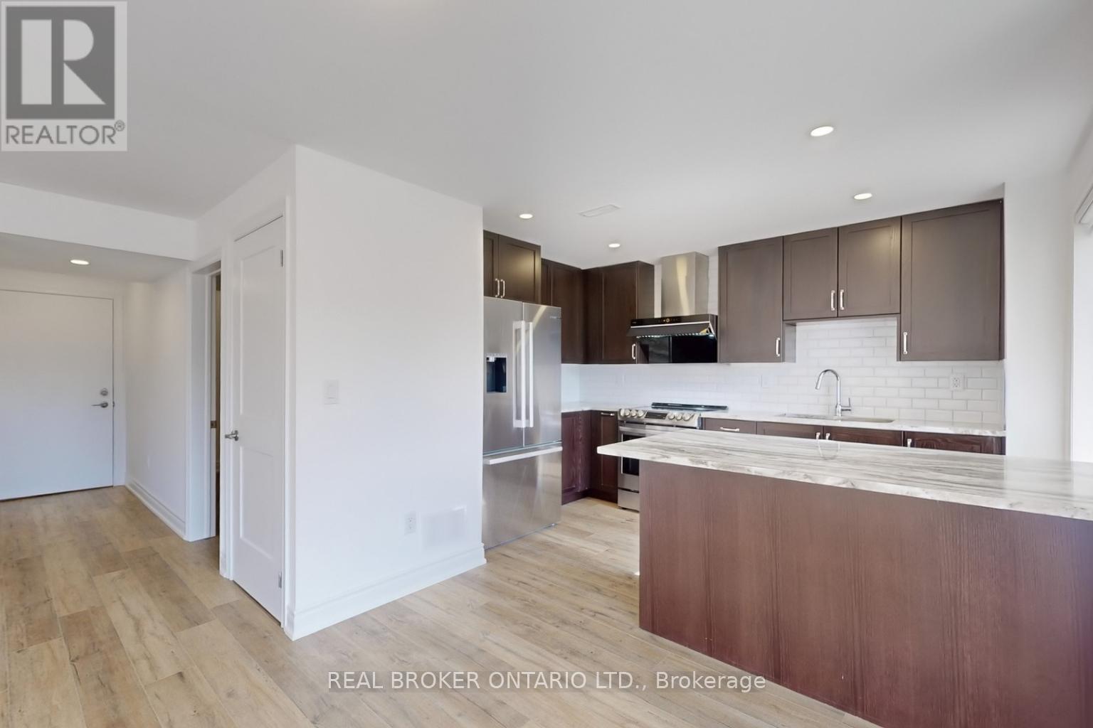 49 Kenneth Ross Bend, East Gwillimbury, Ontario  L9N 0T8 - Photo 10 - N12106721