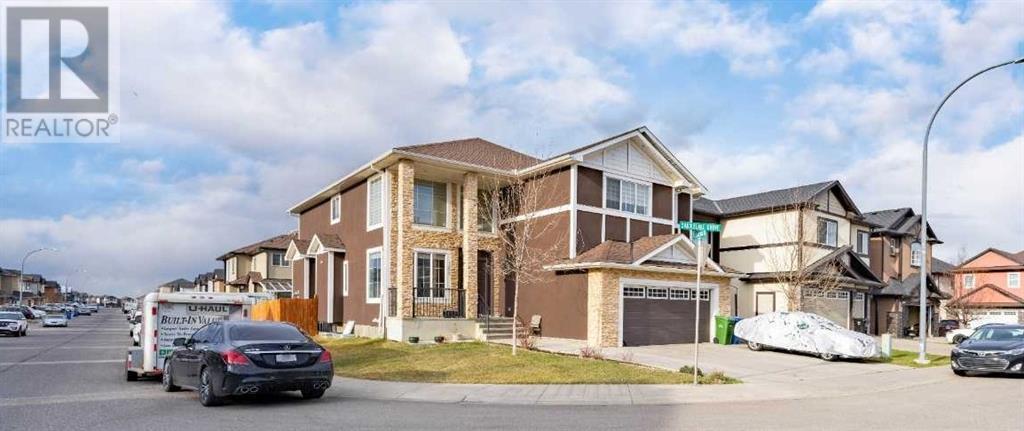 Property at 150 Saddlelake Grove NE image 1