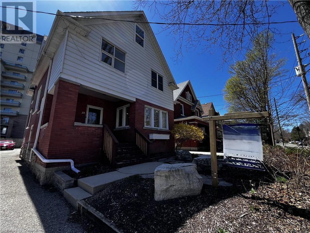 Property at 19 SCHNEIDER Avenue image 2