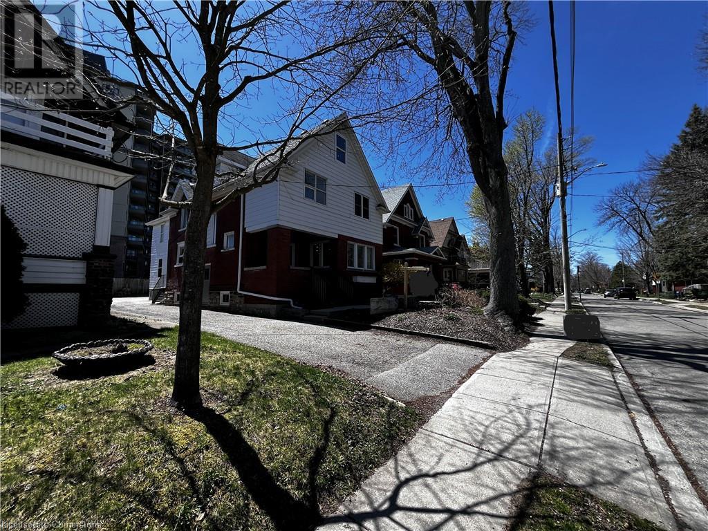 Property at 19 SCHNEIDER Avenue image 3