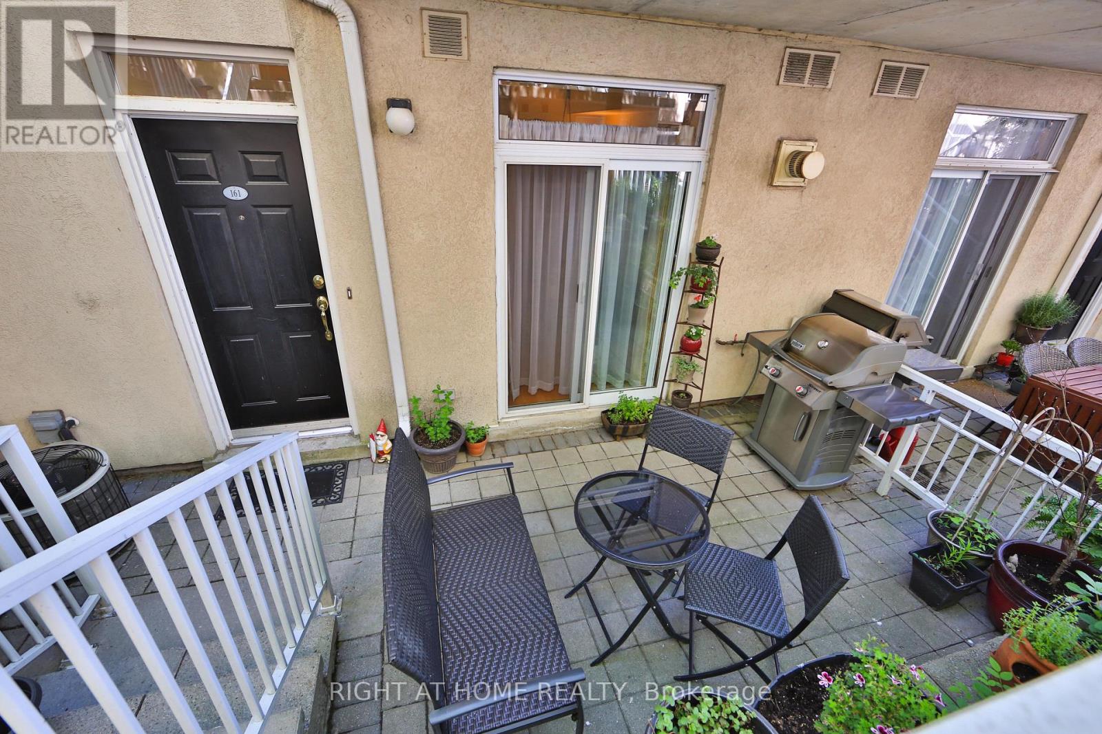 Property at 161 - 28 STADIUM ROAD image 5